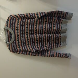 Patterned grey Abercrombie sweater